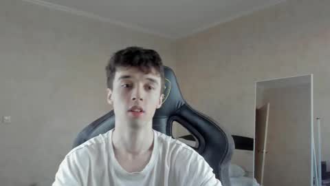 Snapshot of mason_warhol chatting on 02-14-26, 02:36 Mason online show from 02-14-26, 02:36