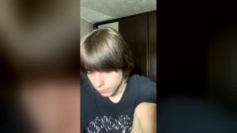 Snapshot of masonsilver_ chatting on 03-08-26, 03:38 masonsilver_ online show from 03-08-26, 03:38