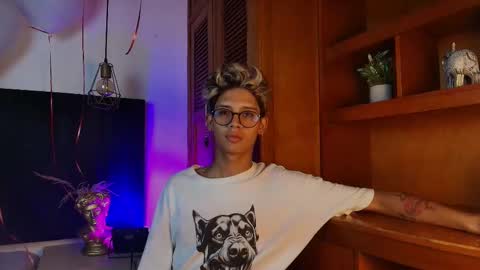   online show from 09-20-25, 04:46