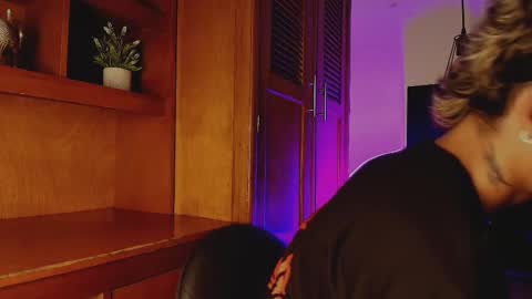   online show from 10-04-25, 05:16