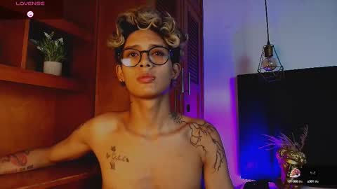   online show from 10-15-25, 08:20