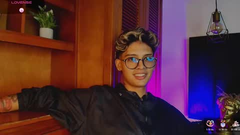   online show from 10-26-25, 12:27