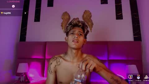   online show from 10-27-25, 11:52