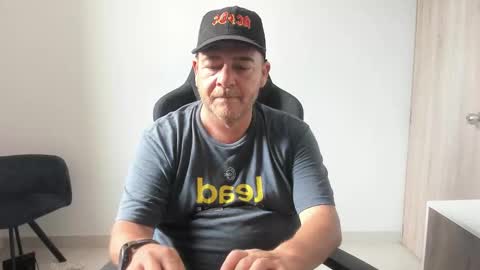 Snapshot of massimo_danger chatting on 09-16-25, 09:05 massimo_danger online show from 09-16-25, 09:05