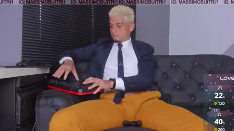 I am Massimo online show from 12-22-25, 10:29