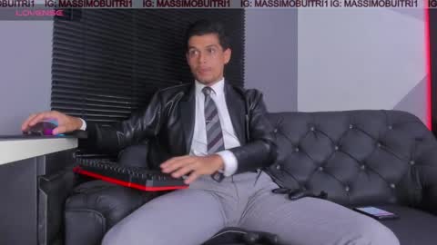 I am Massimo online show from 04-18-26, 12:58