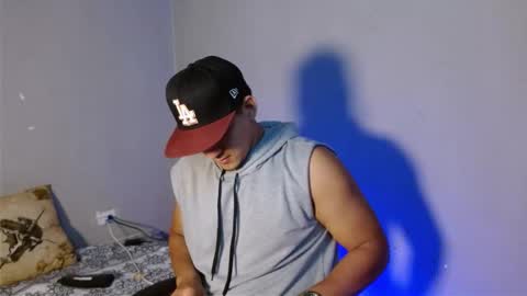 Snapshot of massimo_vidal chatting on 11-16-25, 02:39 massimo_vidal online show from 11-16-25, 02:39