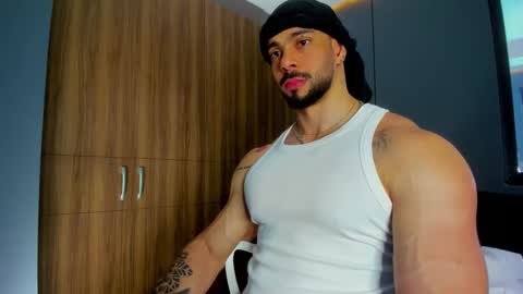 massimo online show from 02-11-26, 01:27