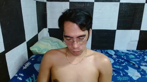 Snapshot of massive_boner02 chatting on 01-15-25, 04:00 massive_boner02 online show from 01-15-25, 04:00