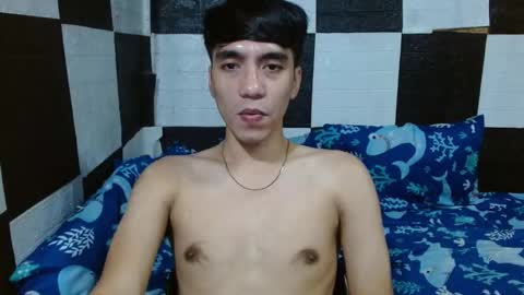 Snapshot of massive_boner02 chatting on 11-15-25, 08:22 massive_boner02 online show from 11-15-25, 08:22