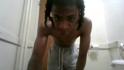 Snapshot of massivemalik chatting on 12-30-24, 09:37 massivemalik online show from 12-30-24, 09:37