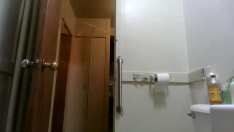 Snapshot of massivemalik chatting on 01-04-25, 10:34 massivemalik online show from 01-04-25, 10:34