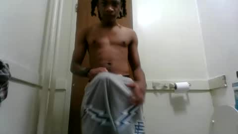 Snapshot of massivemalik chatting on 01-06-25, 05:38 massivemalik online show from 01-06-25, 05:38