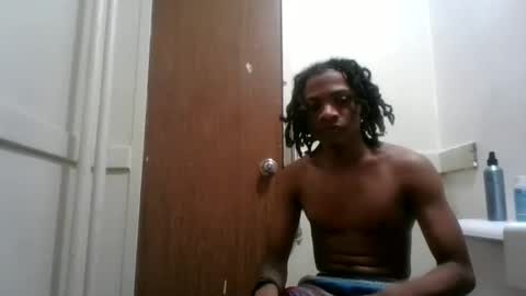 Snapshot of massivemalik chatting on 01-12-25, 06:28 massivemalik online show from 01-12-25, 06:28