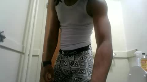 Snapshot of massivemalik chatting on 01-28-25, 06:49 massivemalik online show from 01-28-25, 06:49