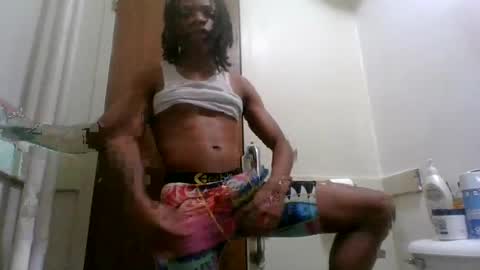 Snapshot of massivemalik chatting on 02-26-25, 02:04 massivemalik online show from 02-26-25, 02:04