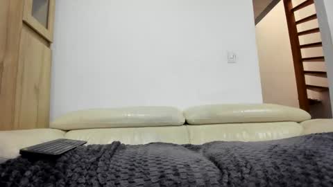 Domi online show from 10-29-25, 11:34