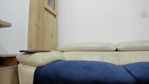 Domi online show from 04-27-26, 12:19