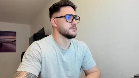 Snapshot of master_alexxxander chatting on 12-05-25, 07:17 Alex online show from 12-05-25, 07:17