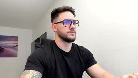 Snapshot of master_alexxxander chatting on 12-17-25, 06:19 Alex online show from 12-17-25, 06:19