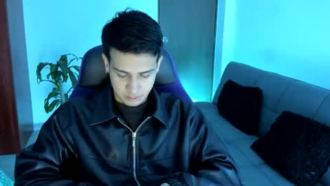 master_boy_1 online show from 11-19-25, 02:44