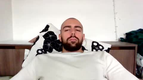 Snapshot of master_david_23 chatting on 11-18-25, 08:19 master_david_23 online show from 11-18-25, 08:19