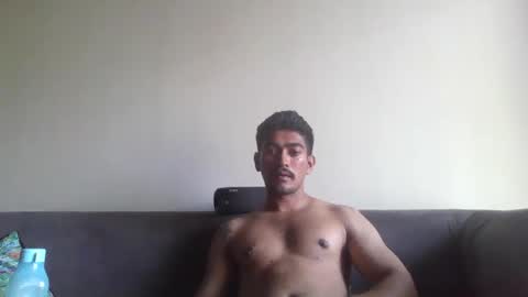 Snapshot of master_leoo chatting on 05-18-26, 03:35 master_leoo online show from 05-18-26, 03:35