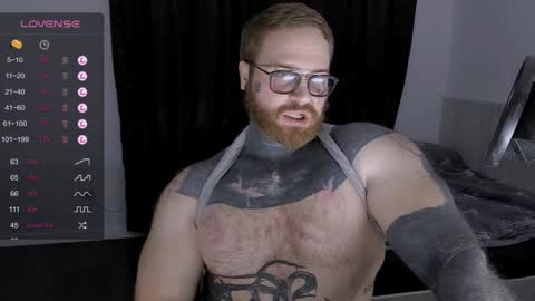 Snapshot of master_oil chatting on 12-12-24, 09:26 Huge Alex online show from 12-12-24, 09:26