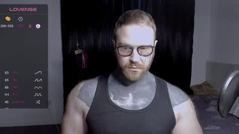 Snapshot of master_oil chatting on 01-31-25, 05:51 Huge Alex online show from 01-31-25, 05:51