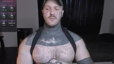 Snapshot of master_oil chatting on 09-20-25, 03:57 Huge Alex online show from 09-20-25, 03:57