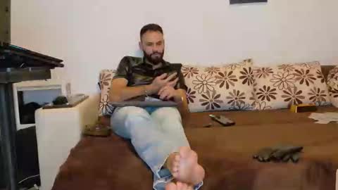 SIR online show from 10-22-25, 08:41