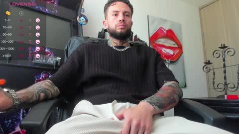Snapshot of master_steven_01 chatting on 12-11-24, 05:26 steven  online show from 12-11-24, 05:26