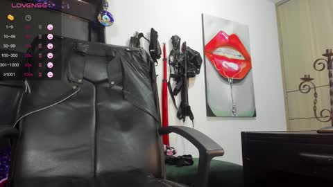 Snapshot of master_steven_01 chatting on 12-16-24, 01:42 steven  online show from 12-16-24, 01:42