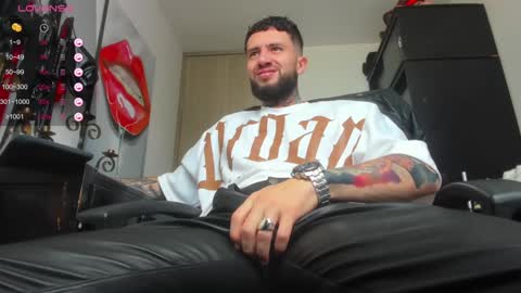 Snapshot of master_steven_01 chatting on 01-03-25, 04:59 steven  online show from 01-03-25, 04:59