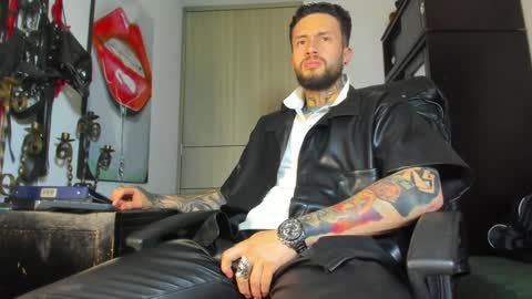 Snapshot of master_steven_01 chatting on 02-01-25, 11:16 steven  online show from 02-01-25, 11:16