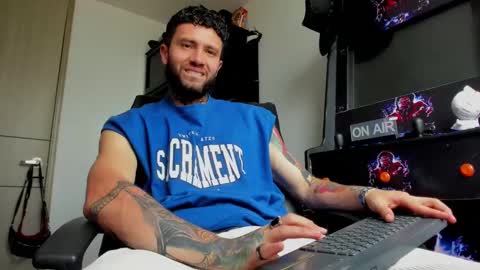 Snapshot of master_steven_01 chatting on 03-10-25, 02:59 steven  online show from 03-10-25, 02:59