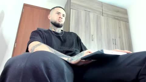 steven  online show from 11-10-25, 01:37