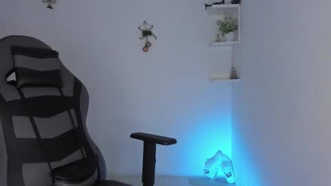 Alpha junior online show from 01-12-26, 01:49