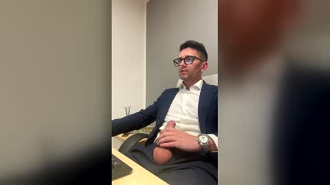 Master Boss online show from 04-22-26, 12:18