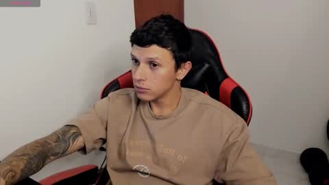 Snapshot of masterdave7 chatting on 09-12-25, 11:59 Dave online show from 09-12-25, 11:59