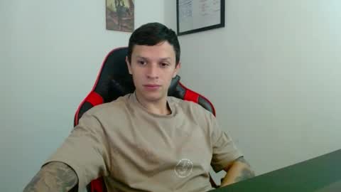 Snapshot of masterdave7 chatting on 11-23-25, 11:21 Dave online show from 11-23-25, 11:21