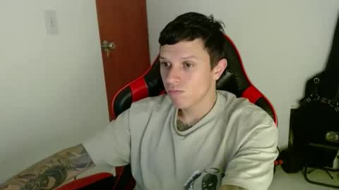 Snapshot of masterdave7 chatting on 12-02-25, 11:11 Dave online show from 12-02-25, 11:11