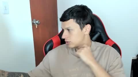 Snapshot of masterdave7 chatting on 01-18-26, 01:15 Dave online show from 01-18-26, 01:15