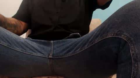 Snapshot of masterdickjuicy chatting on 11-23-25, 07:35 Lord bbc online show from 11-23-25, 07:35