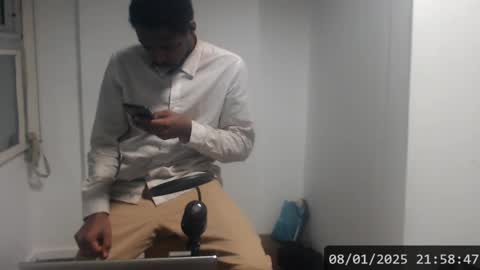 Snapshot of masterdomfuck chatting on 01-09-25, 12:57 Masterdomfuck online show from 01-09-25, 12:57