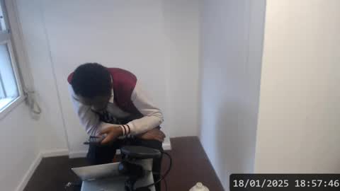 Snapshot of masterdomfuck chatting on 01-18-25, 09:55 Masterdomfuck online show from 01-18-25, 09:55