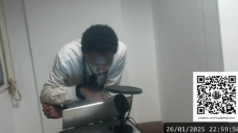 Snapshot of masterdomfuck chatting on 01-27-25, 01:59 Masterdomfuck online show from 01-27-25, 01:59