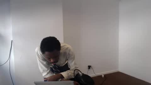 Snapshot of masterdomfuck chatting on 02-15-25, 05:39 Masterdomfuck online show from 02-15-25, 05:39