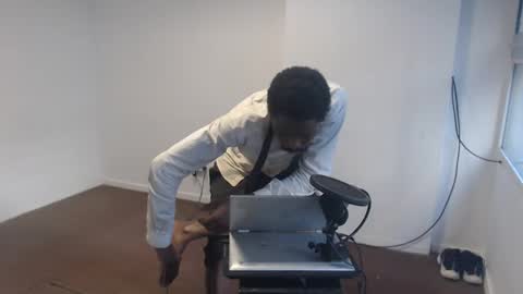 Snapshot of masterdomfuck chatting on 02-16-25, 09:38 Masterdomfuck online show from 02-16-25, 09:38