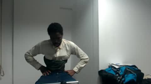 Snapshot of masterdomfuck chatting on 03-06-25, 12:32 Masterdomfuck online show from 03-06-25, 12:32